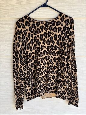 Liz Claiborne Leopard Print Lightweight Sweater